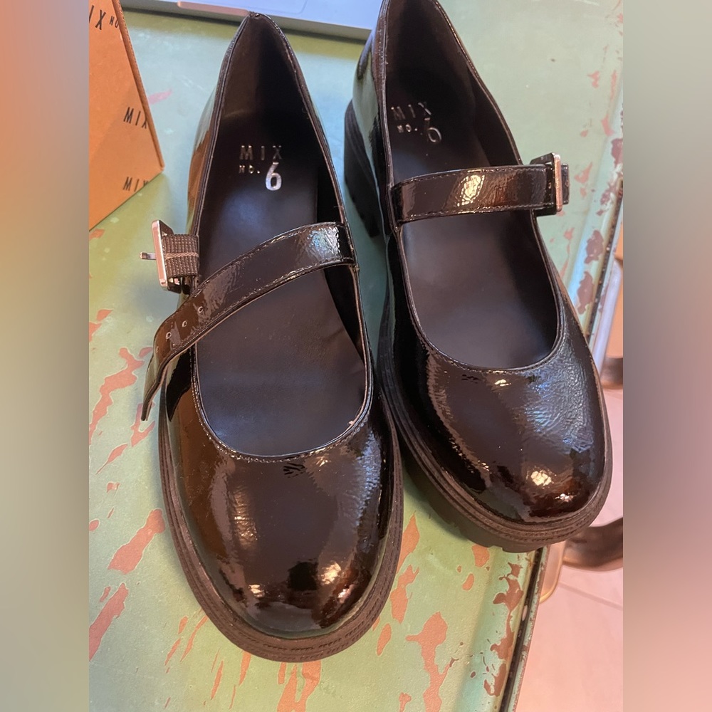 Brand New Never Worn Mix No 6 Mary Jane Shoes 7.5